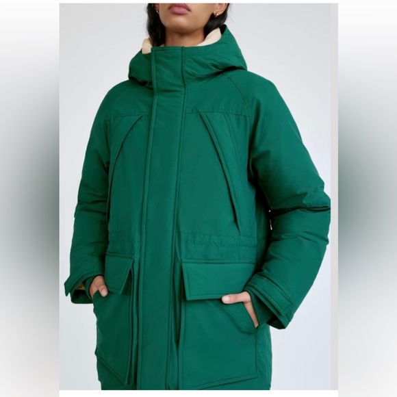 Aritzia TNA Pursuit Parka in Green (Size L) - Picture 4 of 16